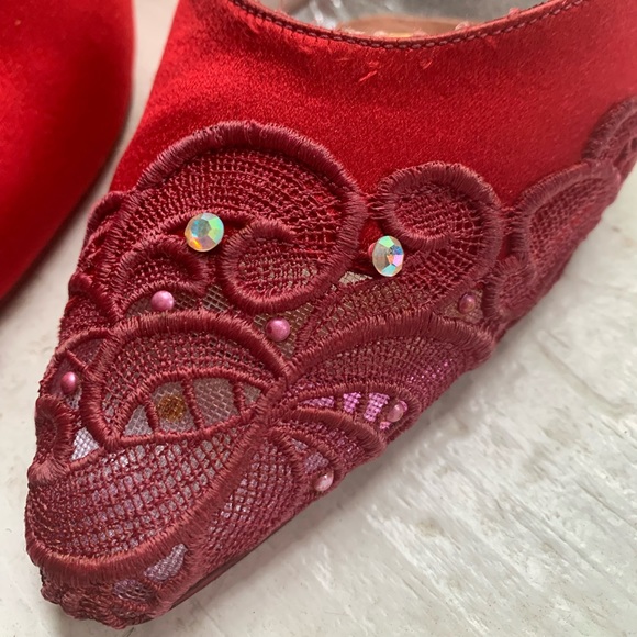 Stuart Weitzman red strapped back shoe size 7B - Picture 3 of 8